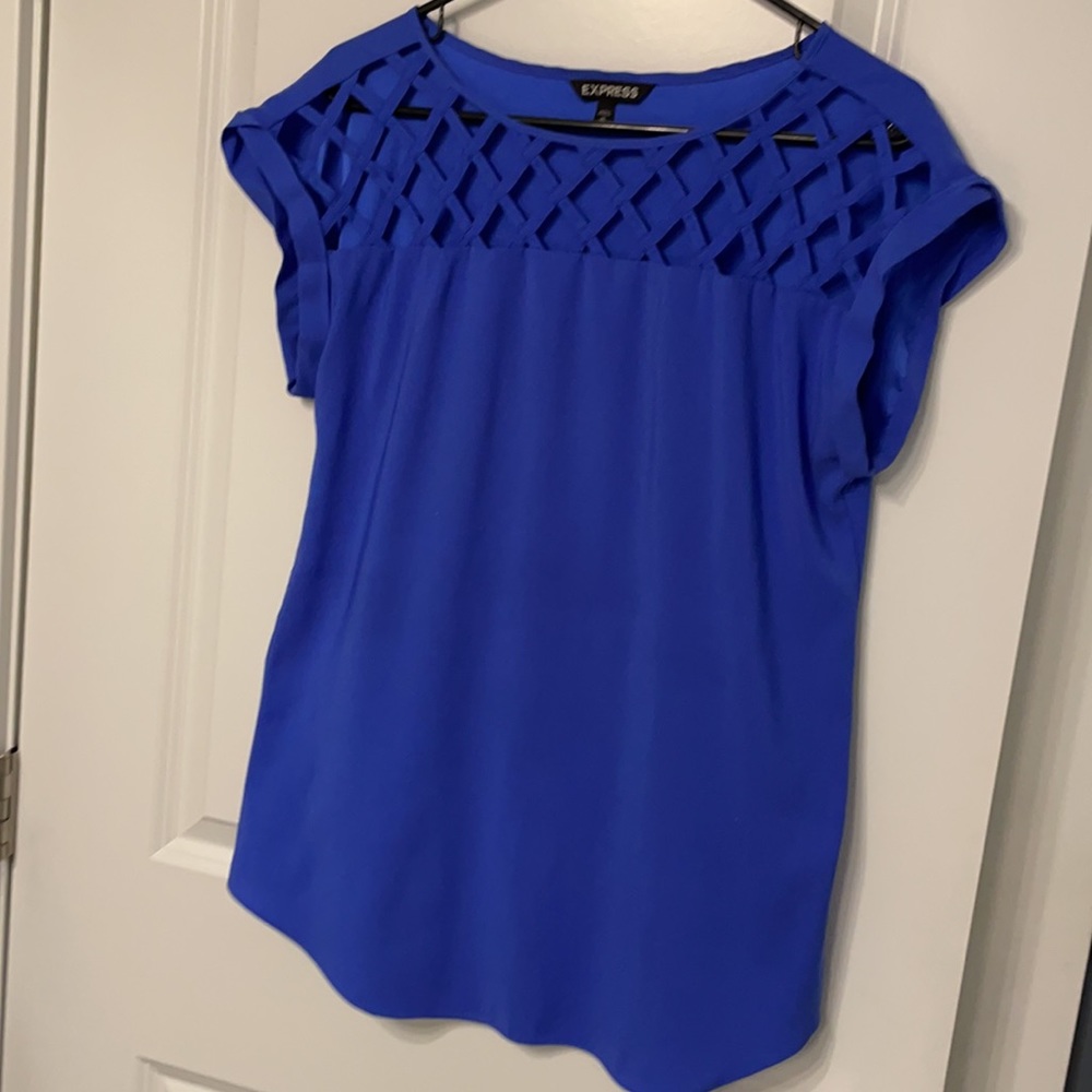 Express Top - Picture 3 of 4